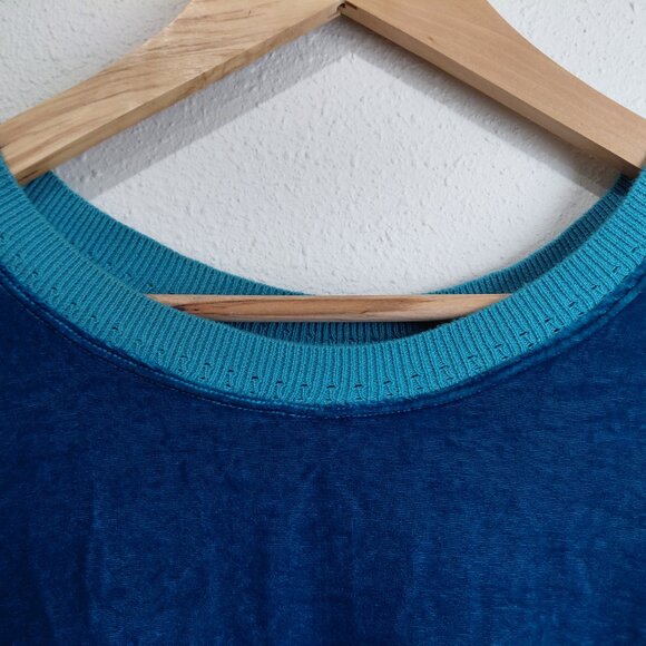 Johnny Was Dark Blue Velvet Top Tunic Rayon Silk Size Medium - Picture 4 of 9